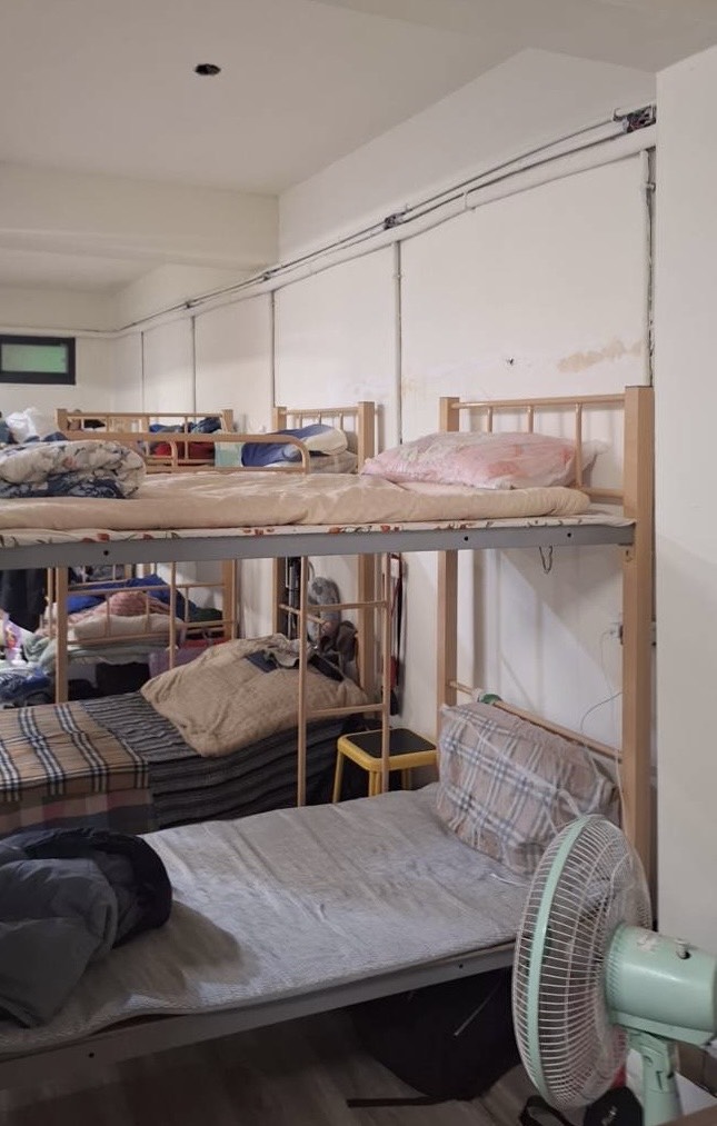 從午夜到黎明:阿榮的台北奮鬥紀實 孤身北上的十字路口